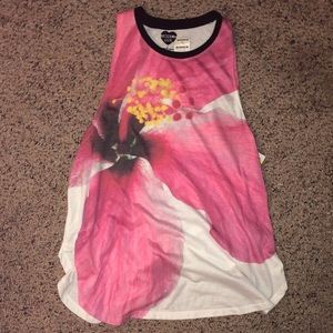 NWT flower tank